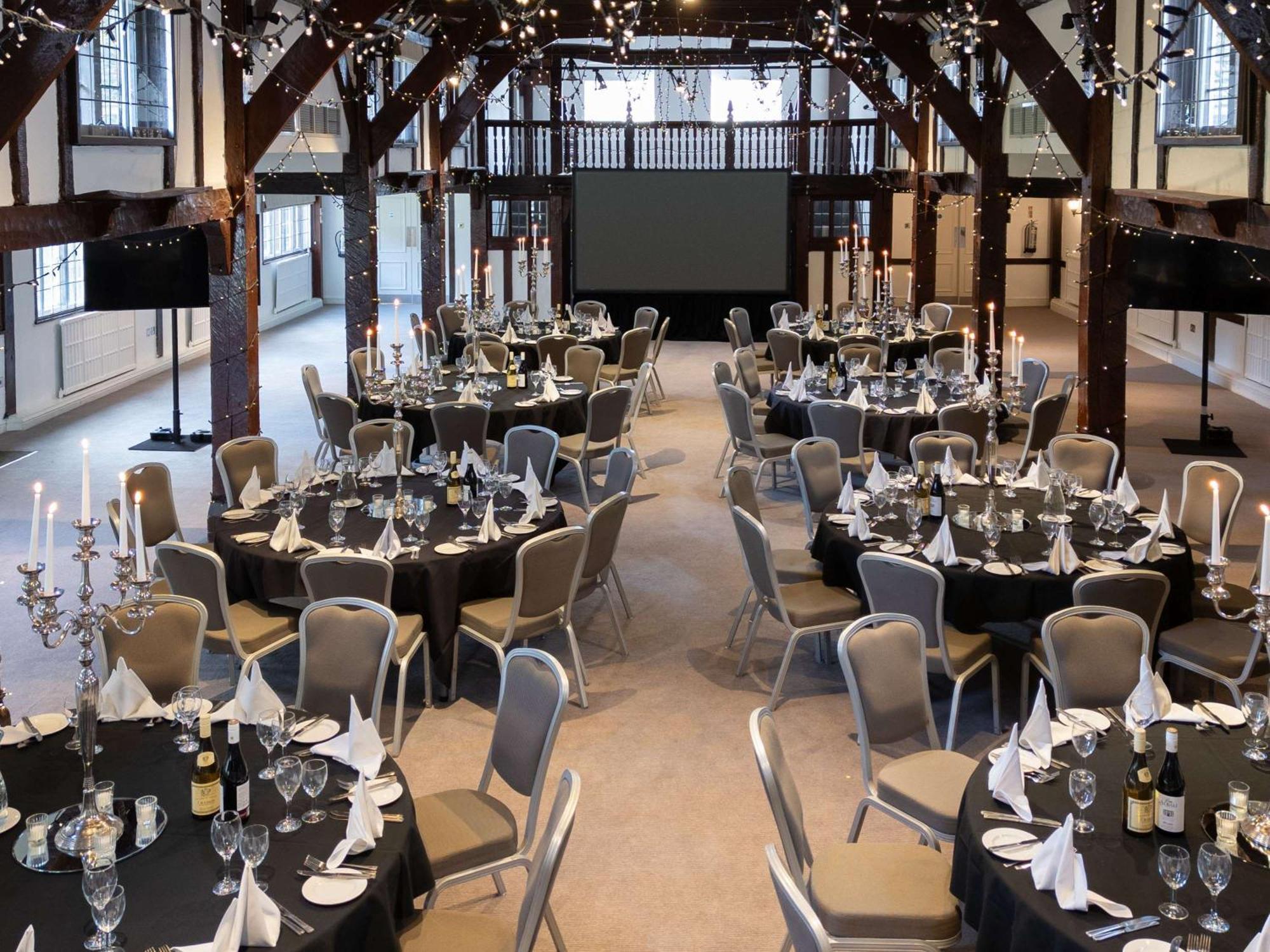 Sunday Box Hill Burford Bridge Hotel Dorking Exterior foto